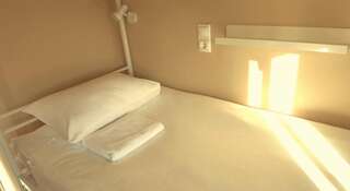 Гостиница Dream On Premium Хостел Москва Кровать в восьмиместном общем номере для мужчин-2
